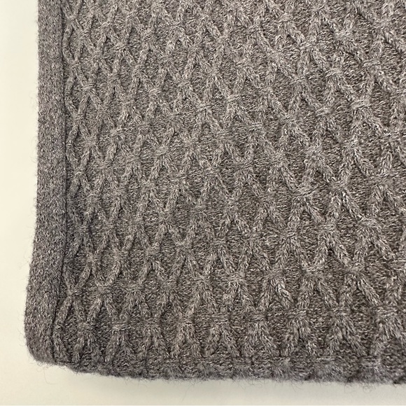 NWOT | Echo New York | Grey Patterned Knit Scarf - Picture 10 of 16
